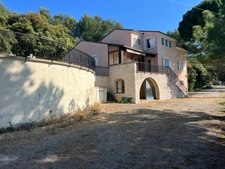 Maison à vendre 6 pièces  ()