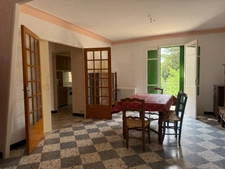 Maison à vendre 6 pièces, 590m² de terrain ALES (30)