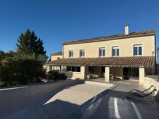 Dpt Gard (30), à vendre ALES maison P5 de 210 m² - Terrain de 1 700,00 m² 