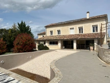 Dpt Gard (30), à vendre ALES maison P5 de 210 m² - Terrain de 1 700,00 m² 