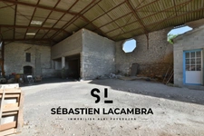 Découvrez ce Pigeonnier du XVIIIème Siècle Rénové avec un Hangar de 300 m² dans le Prestigieux Triangle d'Or !
