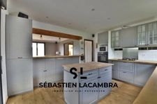 Vivez le Charme d'une Maison de 200m² à Deux Pas de la Rivière Tarn avec Piscine et Hébergements Indépendants !