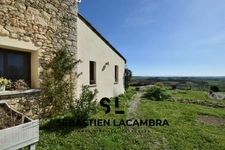 Découvrez le Coup de Cœur du Triangle d’Or : Maison Rénovée au Charme Unique avec Vue Panoramique sur les Vignes Bio!