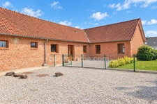 🏡 HESTRUS – CORPS DE FERME DE PLAIN-PIED – 162 M² HABITABLES – UN POTENTIEL RARE !