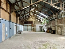 A Vendre : Magnifique Entrepôt de 1410 m² avec un potentiel illimité !