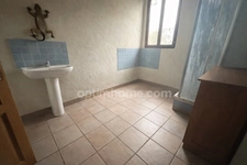 Maison à réhabiliter entièrement avec 4490 m² de terrain - projet de reconstruction