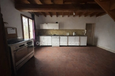 Maison à réhabiliter entièrement avec 4490 m² de terrain - projet de reconstruction