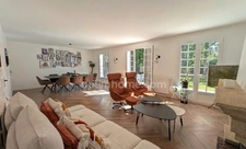 Propriété d'exception CESTAS REJOUIT 235 m2 6 chambres garage et piscine 
