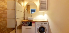 Appartement entièrement rénové, 3 pièces, 2 chambres, balcon et box sécurisé. Proche Mérignac soleil.