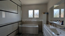 Maison familiale 127m² - 4 chambres - Terrain 1200m² - Piscine