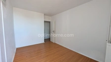 Appartement Gradignan - T3 lumineux de 61 m2- ascenseur - parking et fort potentiel.