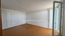 Appartement 3 pièces avec place de parking.