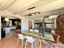 Maison 200 m² – 4 chambres – Terrain 1 300 m² – Revenus locatifs 1 300 €/mois