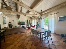 Maison familiale 5 pièces avec piscine, suite parentale et studios – Un bien rare et lumineux à découvrir sans tarder