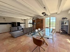 Maison 200 m² – 4 chambres – Terrain 1 300 m² – Revenus locatifs 1 300 €/mois