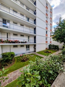 EXCLUSIVITÉ – Appartement 3/4 pièces avec balcon – traversant et lumineux – Quartier des Coutures / Métro Robespierre