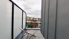 Duplex familial avec terrasse et balcons – Aux portes de Paris
