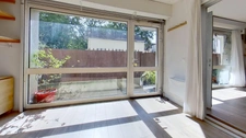 Appartement 4 pièces avec cour et parking