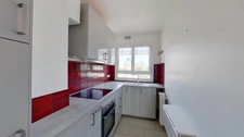 Appartement 3 pièces traversant et lumineux au 7eme étage avec ascenseur