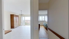 Appartement 3 pièces traversant et lumineux au 7eme étage avec ascenseur