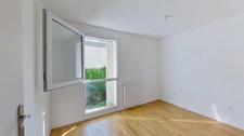 Appartement 3 pièces traversant avec balcon – Quartier des Coutures – Métro Robespierre à 400 m