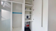Locaux de bureaux 239 m² au sol (235,94 m² Carrez)