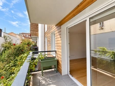 Appartement 3 pièces traversant avec balcon – Quartier des Coutures – Métro Robespierre à 400 m
