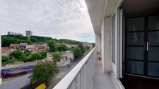 Appartement 3 pièces traversant et lumineux avec balcon aux portes de Paris