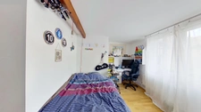 EXCLUSIVITÉ – Appartement Loft Atypique avec Terrasse à 300 m du Métro Robespierre, Quartier des Coutures