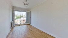 Appartement 3 pièces traversant et lumineux au 7eme étage avec ascenseur