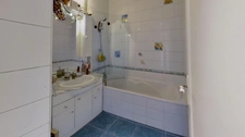 EXCLUSIVITÉ – Appartement traversant 3 pièces lumineux – Quartier des Coutures / Métro Robespierre