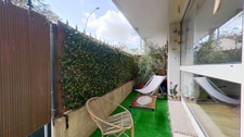 Appartement 4 pièces avec cour et parking