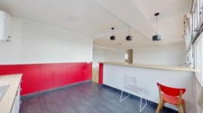 Locaux de bureaux 239 m² au sol (235,94 m² Carrez)