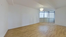 Locaux de bureaux 239 m² au sol (235,94 m² Carrez)