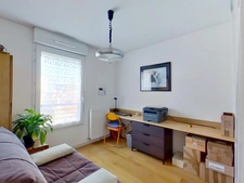 EXCLUSIVITÉ – 3/4 pièces lumineux avec balcon – Quartier des Coutures / Métro Robespierre