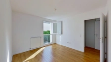 Appartement 3 pièces traversant avec balcon – Quartier des Coutures – Métro Robespierre à 400 m