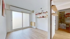 Appartement 4 pièces avec cour et parking