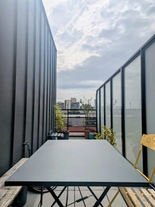 Duplex familial avec terrasse et balcons – Aux portes de Paris