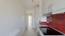 Appartement 3 pièces traversant et lumineux au 7eme étage avec ascenseur