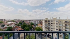 Appartement 3 pièces traversant et lumineux au 7eme étage avec ascenseur