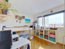 EXCLUSIVITÉ – Appartement traversant 3 pièces lumineux – Quartier des Coutures / Métro Robespierre