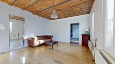 EXCLUSIVITÉ – Appartement Loft Atypique avec Terrasse à 300 m du Métro Robespierre, Quartier des Coutures