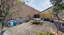 EXCLUSIVITÉ – Appartement Loft Atypique avec Terrasse à 300 m du Métro Robespierre, Quartier des Coutures