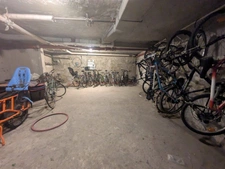 EXCLUSIVITÉ – Appartement traversant 3 pièces lumineux – Quartier des Coutures / Métro Robespierre