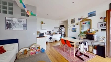 Duplex avec terrasse – À 4 min du métro Robespierre