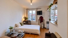 EXCLUSIVITÉ – Ensemble immobilier avec énorme potentiel à 500m du Métro ligne 11 