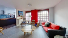 Bien rare aux portes de Paris – Appartement mixte de plein pied à usage d’habitation avec jardin privatif