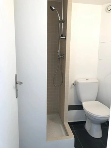 Duplex avec terrasse – À 4 min du métro Robespierre