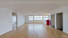 Locaux de bureaux 239 m² au sol (235,94 m² Carrez)