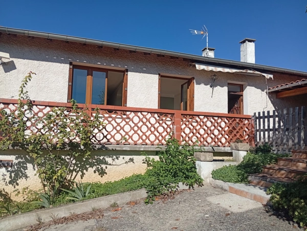 Maison à vendre 8 pièces  (09)